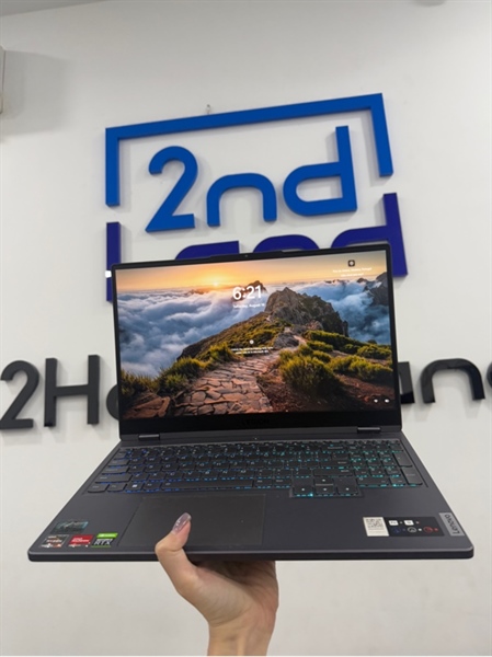 Laptop Lenovo Legion 5 15ARH7 (82RE) - FullHD - 165 Hz - Ryzen 5 6600H/RTX 3050 Ti - 16/512GB SSD - Màu bạc - Pin 87% chu kỳ sạc 135 - Ngoại hình 97% - Máy hở vỏ nhẹ , viền ám vàng , hằn phím , nứt 2 góc trên - Kèm sạc 2