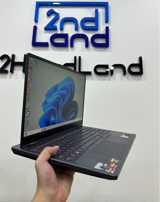 Laptop Lenovo Legion 5 15ARH7 - Màn 165hz - Ryzen 7 6800H - Card RTX 3050 - Ram 16/512GB SSD (99%) - Pin 89% - Màu xám - Ngoại hình 96.5% - Bể nứt bản lề, bản lề hơi yếu, tổng quan hoạt động tốt - Kèm dây sạc xấu