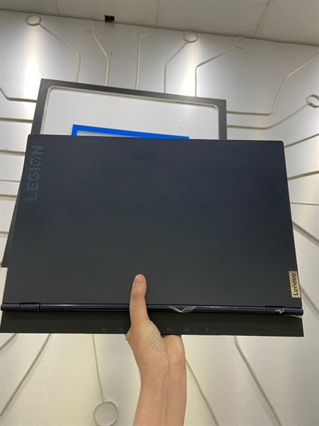 Laptop Lenovo Legion 5 - AMD Ryzen 5 5600H - RTX 3050- Ram 8/512GB - Pin 88% - Màu xanh - Ngoại hình: 97% - Trầy xước, phản quang nhẹ - Kèm sạc