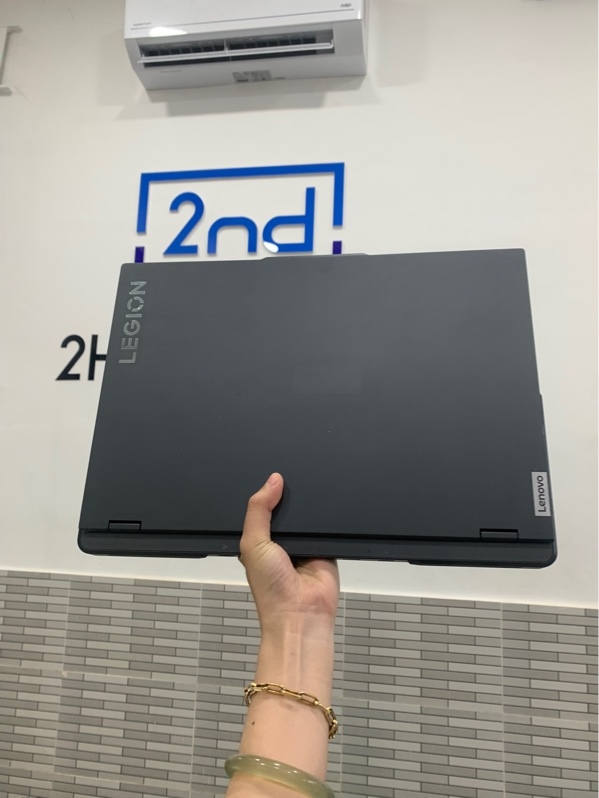 Laptop Lenovo Legion 5Pro 82WK - i7-13700HX - 16GB/512GB SSD - RTX 4060 - Màu đen - Pin 89% - Ngoại hình: 98% - Màn trầy, ám hồng- Kèm sạc