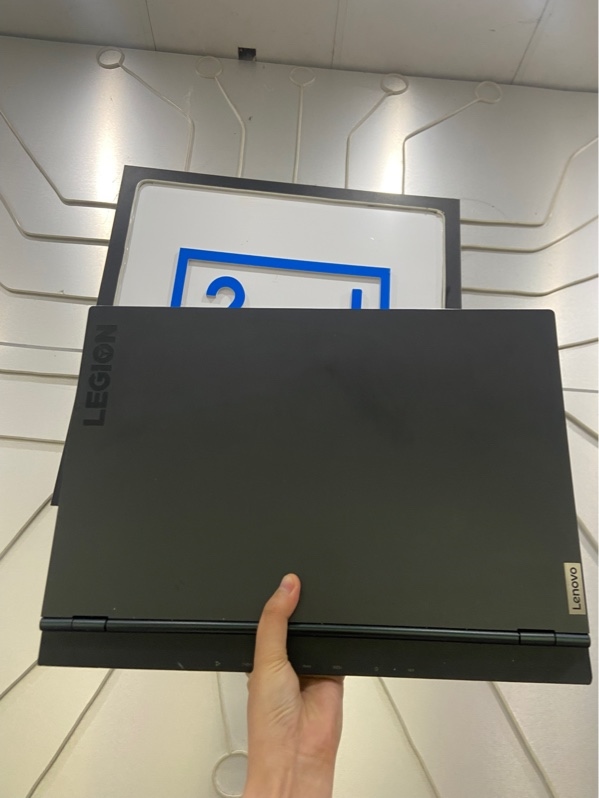 Laptop Lenovo Legion 82AU - i7-10750H - GTX 1650 Ti - Ram 16/512GB - Pin 89% - Màu đen - Ngoại hình: 97% - màn ám hồng vừa - Kèm sạc