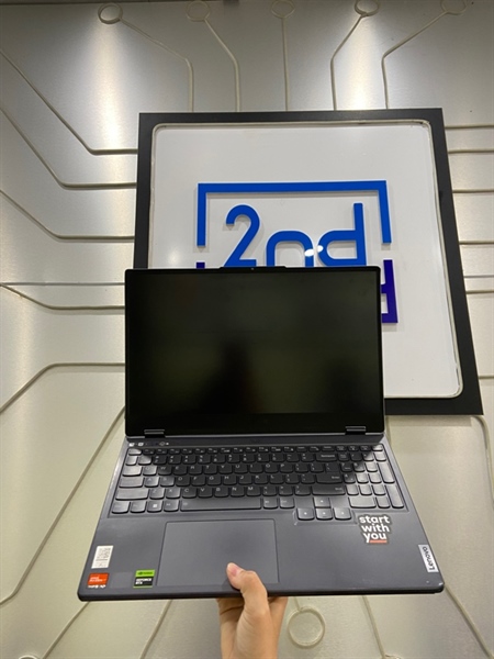 Laptop Lenovo Legion R7000 - Ryzen 7 7840H - RTX 4060 - Ram 32/1TB SSD - Pin 86% - Màu xám - Ngoại hình: 97% - cấn màn in phím, chết 1 điểm ảnh, lỗi nút camera - Kèm sạc 1