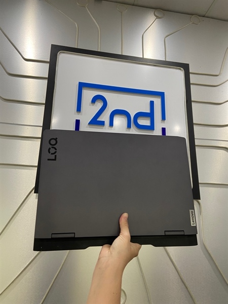 Laptop Lenovo LOQ 15APH8 82XT - Ryzen 7 7840HS - RTX 4050 - Ram 8/512GB SSD - Pin 88% - Màu xám - Ngoại hình: 97% - Kèm sạc