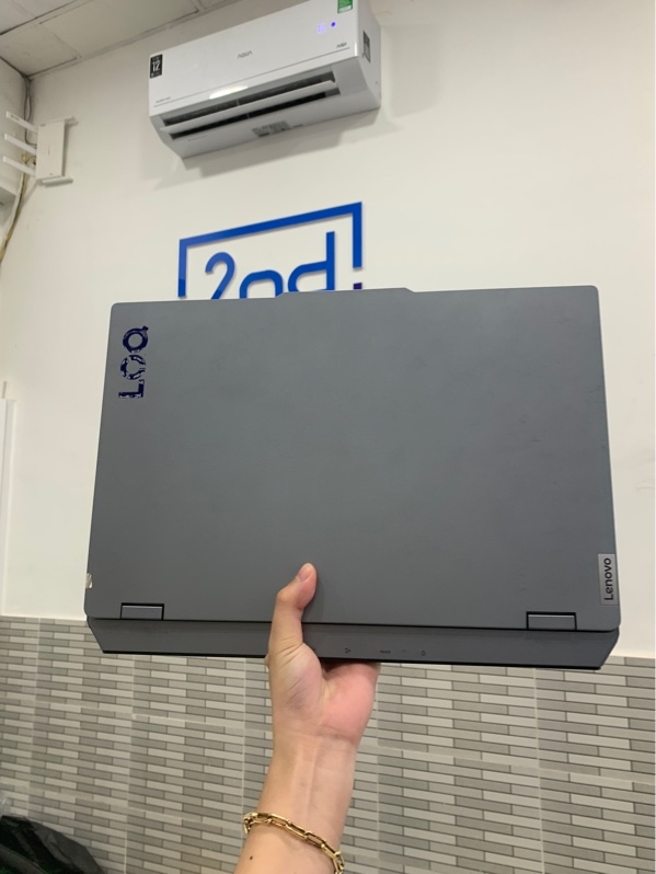 Laptop Lenovo LOQ 15ARP9 - Ryzen 5 7325hs - RTX 4050 6gb - Ram 12/512gb ssd - Màu xám - Pin 90% - Ngoại hình: 97% - Kèm sạc