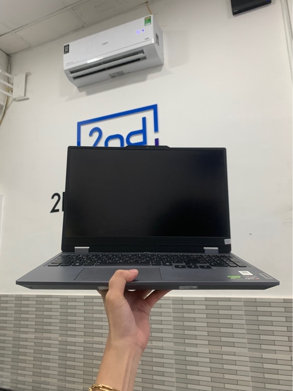 Laptop Lenovo LOQ 15ARP9 - Ryzen 5 7325hs - RTX 4050 6gb - Ram 12/512gb ssd - Màu xám - Pin 90% - Ngoại hình: 97% - Kèm sạc