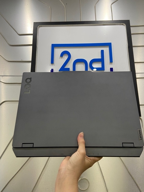 Laptop Lenovo LOQ 15IAX9 - i5-12450HX - Ram 16/512GB SSD - RTX 4050 6GB - Pin 90% - Màu xám - Ngoại hình: 97% - Kèm sạc