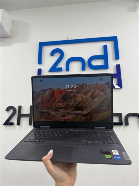Laptop Lenovo LOQ 15IRH8 - Model 82XV - i7 13620H - 16/512GB SSD Card RTX 4050 - Màu xám - Pin 95% chu kỳ sạc 32 - Ngoại hình 97% - Màn ám hồng , màn trầy , hở sáng viền , cấn 1 góc - Kèm sạc 170W 2