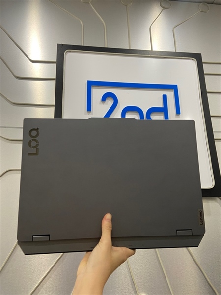 Laptop Lenovo LOQ RTX 2050 - Core i5 - 12450 HX - Ram 8GB 512GB SSD - Pin 95% - Màu xám - Ngoại hình: 98% - Màn ám vàng - Body - Kèm sạc