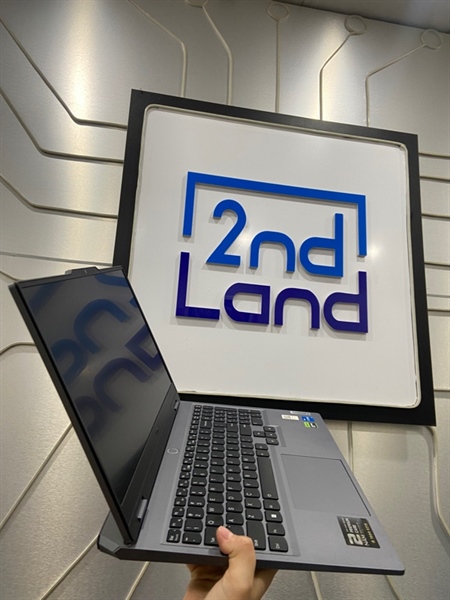 Laptop Lenovo LOQ RTX 2050 - Core i5 - 12450 HX - Ram 8GB 512GB SSD - Pin 95% - Màu xám - Ngoại hình: 98% - Màn ám vàng - Body - Kèm sạc 2