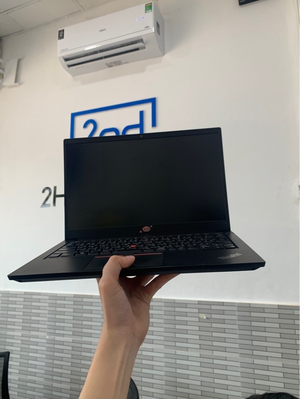 Laptop Lenovo Think Pad E14 Gen 2 - Phím nhật - i5-1135G7 - 8GB/256 SSD - Màu đen - Pin 100% - Ngoại hình: 98% - Màn ám xanh - Trầy body - Kèm sạc