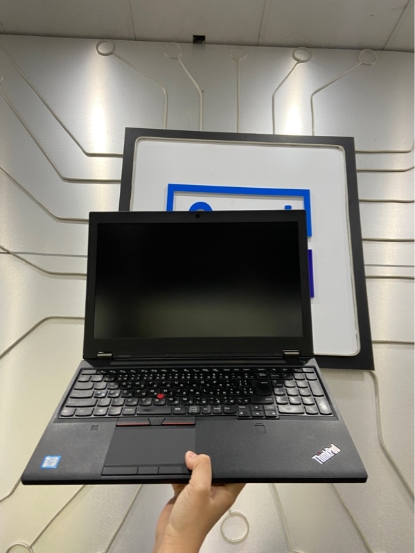 Laptop Lenovo ThinkPad 20EQA0HFJP - Phím Nhật - Intel Core i7-6820HQ,NVIDIA Quadro M2000M, Ram 12/256GB SSD - Pin 75% - Màu đen - Ngoại hình: 98% - 1 thanh SSD bị hư, khi mở máy phải nhấn esc mới khởi động được, màn ám viền vàng - Kèm sạc