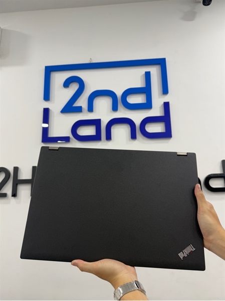 Laptop Lenovo Thinkpad 20ERCT01WW - i7 6820HQ - Ram 16/Quadro M4000M/SD 256GB - Màu đen - Pin 68% - Ngoại hình 97% - Màn hồng , phản quang - Kèm sạc