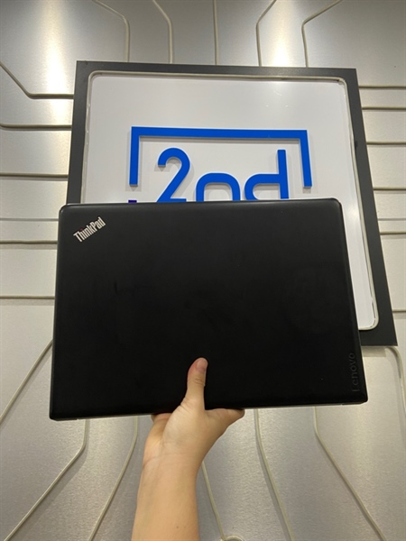Laptop Lenovo Thinkpad Amd Pro A6 - Ram 8GB SSD 256GB - Redeon R5 - Pin 50% chai - Màu đen - Ngoại hình: 97% - Màn rộp , màn ám viền - Body - Kèm sạc