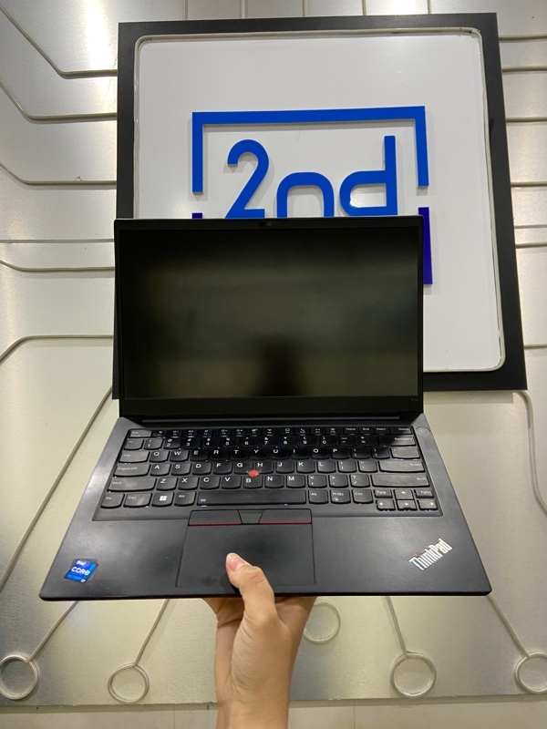 Laptop Lenovo ThinkPad E14 Gen 4 - i7 1255U - Ram 8/256GB SSD - Pin 84% - ám màn nhẹ - Màu đen - Ngoại hình: 97% - Kèm sạc