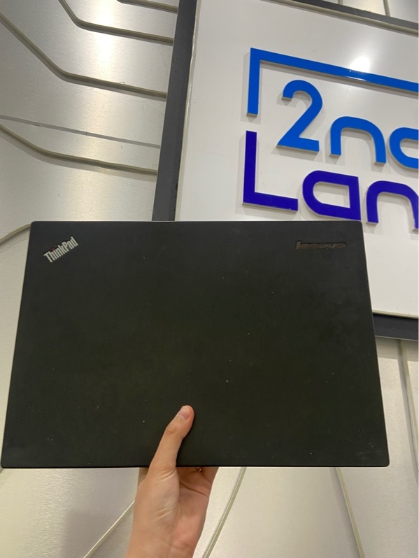 Laptop Lenovo Thinkpad T450 - i5-5200U - NVIDIA Geforce 940M Ram 8/250GB SSD - liêt phím f11 f12 - Pin chai - Màu đen - Ngoại hình: 97% - Màn bầm xanh , màn phản quang - Kèm sạc linh kiện - không bảo hành