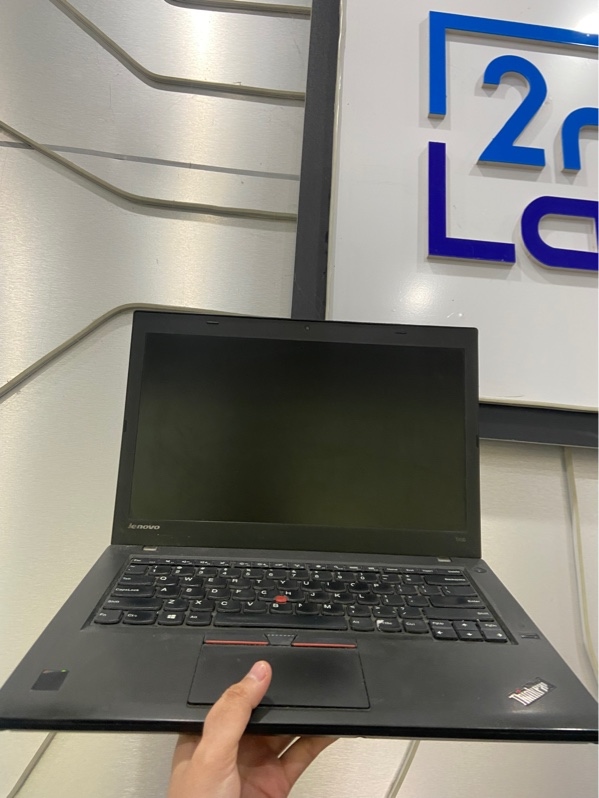 Laptop Lenovo Thinkpad T450 - i5-5200U - NVIDIA Geforce 940M Ram 8/250GB SSD - liêt phím f11 f12 - Pin chai - Màu đen - Ngoại hình: 97% - Màn bầm xanh , màn phản quang - Kèm sạc linh kiện - không bảo hành