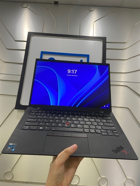 Laptop Lenovo Thinkpad X1 Carbon Gen 9 14 inch - FHD IPS 20XW003EUS - i5-1135G7 - Ram 8/256GB SSD - Pin 91% - Màu đen - Ngoại hình: 99% - Kèm sạc 1