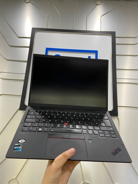Laptop Lenovo Thinkpad X1 Nano Gen 2 - i7-1260P - Ram 16/512GB SSD - Pin 89% - Màu đen - Ngoại hình: 98% - Màn ám viền hồng vừa - Kèm sạc 1