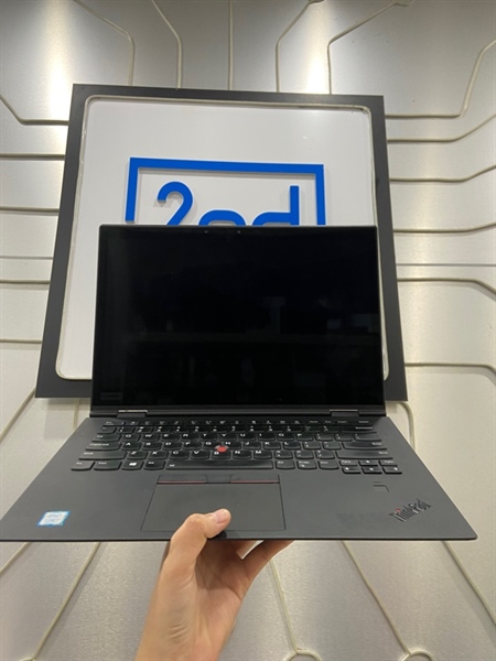 Laptop Lenovo Thinkpad X1 Yoga - i7-8550U - Ram 16/256GB SSD - Pin 73% - Màu đen - Ngoại hình: 97% - Lỏng cáp màn, viền ám xanh, tối 4 góc - Kèm sạc 1