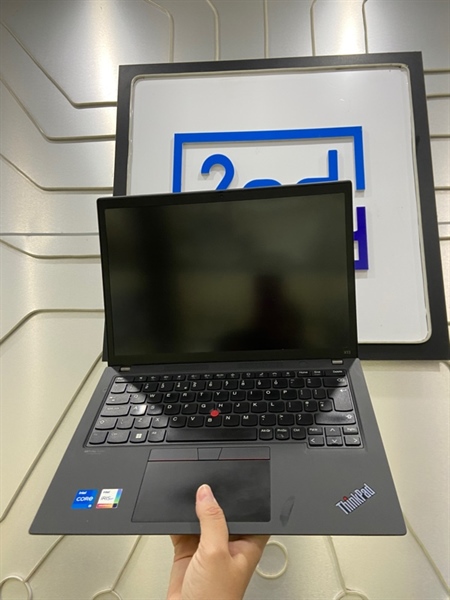 Laptop Lenovo Thinkpad X13 Gen 3 - i5-1235U - Ram 16/256GB SSD - Pin 82% - Màu đen - Ngoại hình: 97% - Màn ám viền hồng vừa, lỗi 1 cổng C - Kèm sạc 1