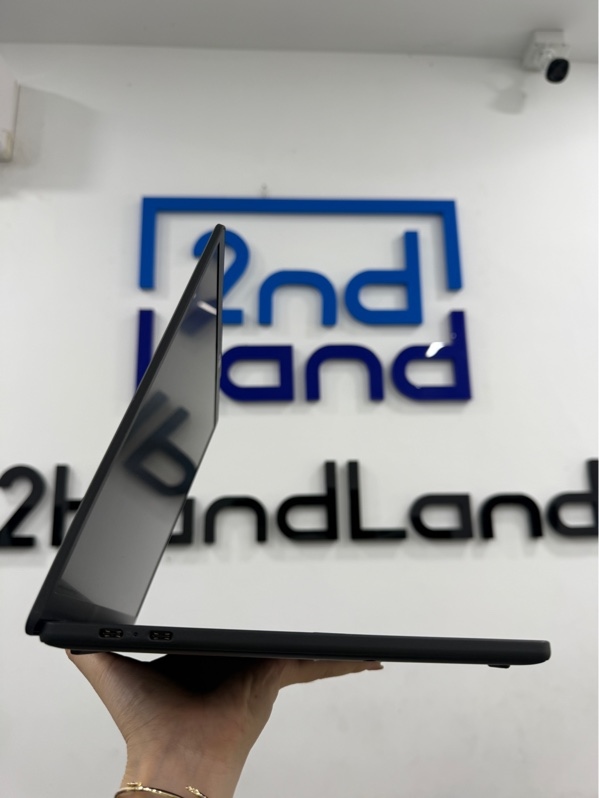 Laptop Lenovo Thinkpad X13s gen 1 - Snapdragon 8 cx gen 3 - 16/512gb ssd - Màn FHD+ - 60hz - Màu đen - Ngoại hình 98% - Màn vàng nhẹ , có touch , mặt A hằn sticker - Kèm sạc