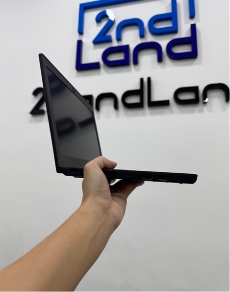 Laptop Lenovo Thinkpad X270 - i5 6200U - Ram 8/128GB SSD - Pin 65% - Màu đen - Ngoại hình 97% -Màn ám phản quang nứt phòng mặt C , mic rè nhẹ , phím 5 chập chờn - Kèm sạc 2