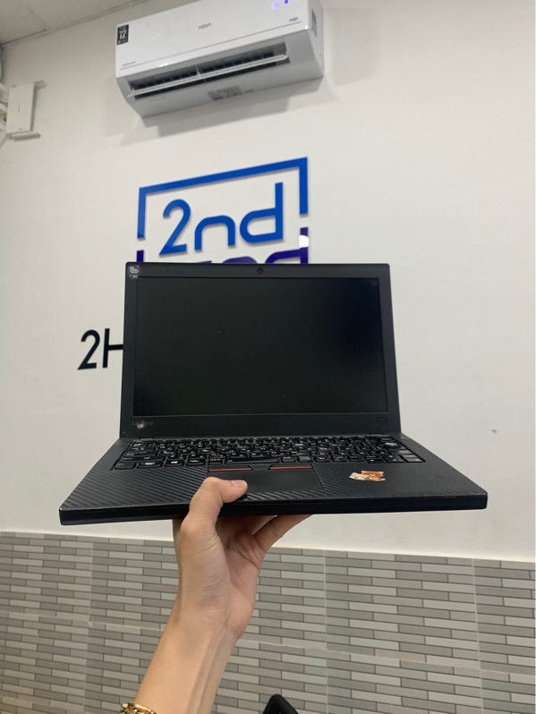 Laptop Lenovo thinkpad x270 - i7-6600U - Ram 8gb/ssd 256gb - Màu đen - Pin 66% - Ngoại hình: 96% - Màn ám hồng + phản quang, in phím, hở bản lề, dán skin - Kèm sạc