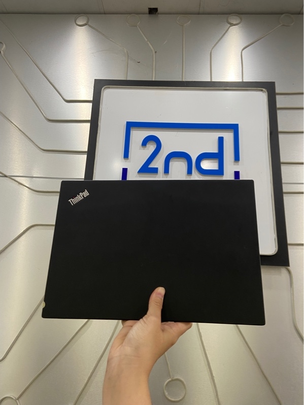 Laptop Lenovo Thinkpad X280 20KES0LN00 - I5-7300U - Ram 8/256GB SSD - Sức Khoẻ Ổ 88 - Pin 87% - Màn ám hồng nặng, in phím nhẹ, nhiều chấm phản quang, xước cấn góc sườn - Kèm sạc