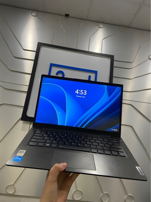 Laptop Lenovo V14 G4 IRU - Core i5-1335U - Ram8/512GB SSD - Pin 90% - Màu đen - Ngoại hình: 97% - Màn ám vàng + ám xanh, in phím, xước thân - Kèm sạc