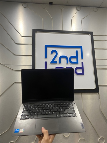 Laptop Lenovo V14G4 83FR - i5-18500H - Ram 16GB SSD 512GB - Pin 100% - Màu đen - Ngoại hình: 98% - Body - Kèm sạc 1