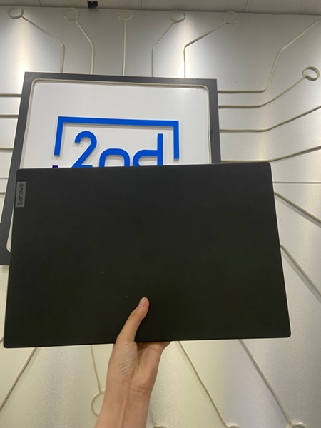 Laptop Lenovo V15G3 ABA - AMD Ryzen 5 5625U - Ram 16/256GB SSD - Pin 89.9% - Màu đen - Ngoại hình: 97% - ám hồng viền nhẹ, 2 đốm phản quang - Kèm sạc