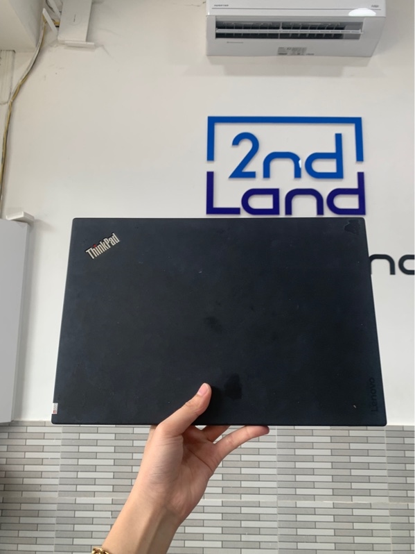 Laptop Lenovo x1 Carbon - i5-6200U - Ram 8GB/SSD 256GB - Màu đen - Pin 63% - Ngoại hình: 97% - Màn sọc 3 đường , hư touchpad - Kèm sạc- SP KHÔNG BẢO HÀNH