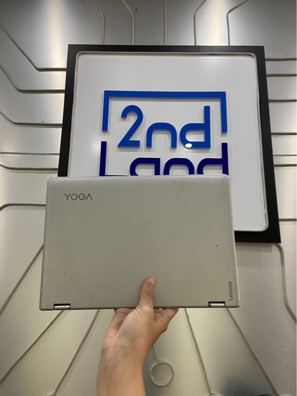 Laptop Lenovo Yoga 80TX - Intel Pentium CPU 4405 - Ram 4/128 GB SSD - Pin 56% - Màn cảm ứng - Màu bạc - Ngoại hình: 96% - Màn ám xanh - Kèm sạc