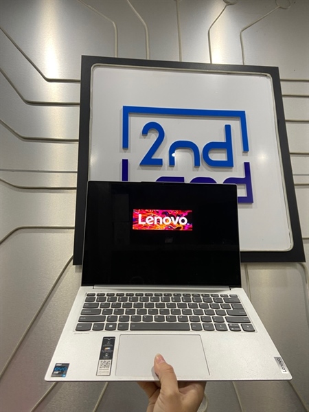Laptop Lenovo Yoga Slim 7 Pro 82NH - i5-11300H - Ram 16/512GB - SSD tốt - Pin 81% - Màu bạc - Ngoại hình: 97% - Màn trầy - Kèm sạc 1