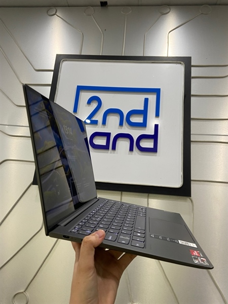 Laptop Lenovo Yoga Slim 7 - Ryzen 5 5600U - Ram 8/256GB SSD - Pin 94% - Màu đen - Ngoại hình: 97% - ám viền vàng vừa - Kèm sạc 2