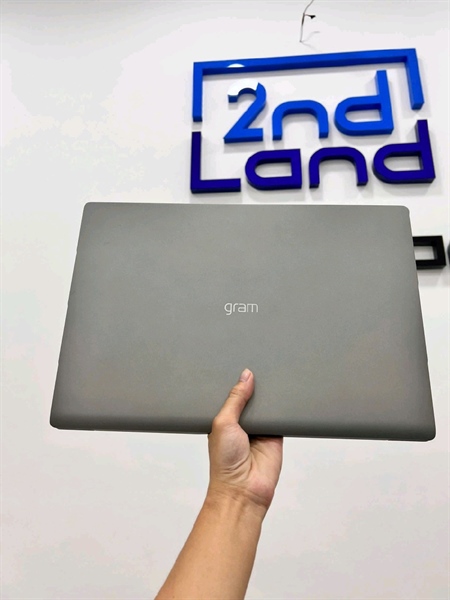 Laptop LG Gram 17 - 17Z90N-R.AAC8U1 - i7 - 1065G7 - 16/512GB SSD - Pin 90% - Màu đen - Ngoại hình 98% - Kèm sạc