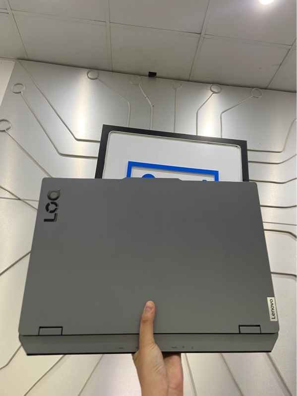 Laptop LOQ 15IRX9 83DV - I7-13650HX - Ram 16/512gb SSD - Geforce RTX 4050 - Pin 96% - Màu xám - Ngoại hình: 97% - Kèm sạc - Còn bảo hành đến 07/2027