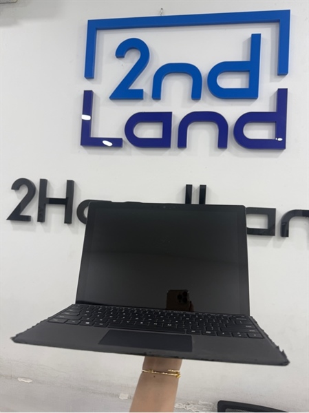 Laptop Microsoft Surface Pro 7 - i5 1035G4 - 8/256GB SSD - Màu đen - Pin 93% - Ngoại hình 96% - Màn ám vàng , phản quang nhiều đốm , phím tróc da - Kèm sạc 2
