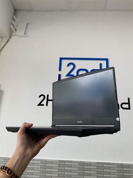 Laptop MSI Bravo 15 B7 - Ryzen 5 7535HS - Ram 16GB/512GB SSD - Amd Radeon RX 6550M - Màu đen - Pin 80% - Ngoại hình: 98% - Fullbox 2