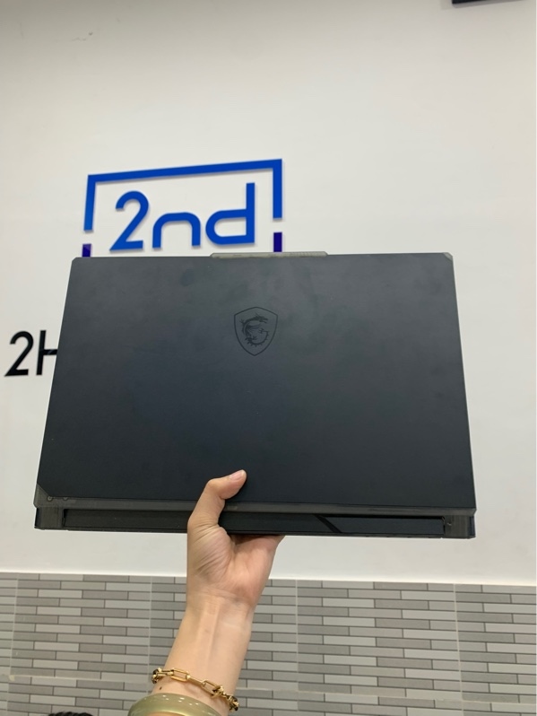 Laptop MSI Cyborg 15 A12VE - i5-12450H - RTX 4050 - Ram 8GB/SSD 512GB - Màu đen - Pin 73% - Ngoại hình: 98% - Kèm sạc