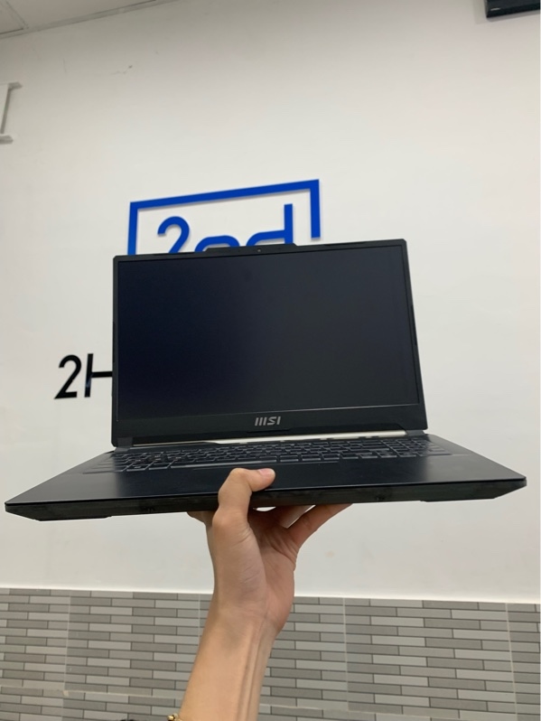 Laptop MSI Cyborg 15 A12VE - i5-12450H - RTX 4050 - Ram 8GB/SSD 512GB - Màu đen - Pin 73% - Ngoại hình: 98% - Kèm sạc