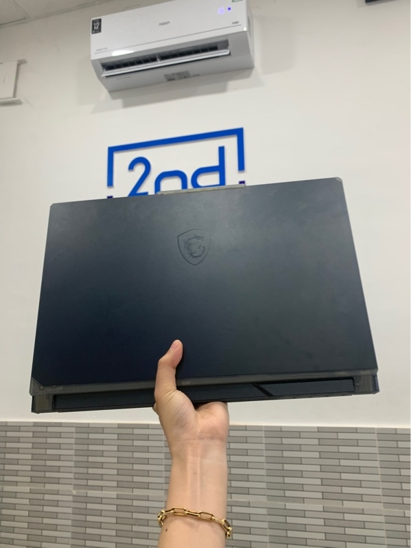 Laptop MSI Cyborg 15 A12VF - i7-12650H - 16TB/2TB SSD - RTX 4060 - Màu đen - Pin 93% - Ngoại hình: 98% - Màn trầy - Kèm sạc
