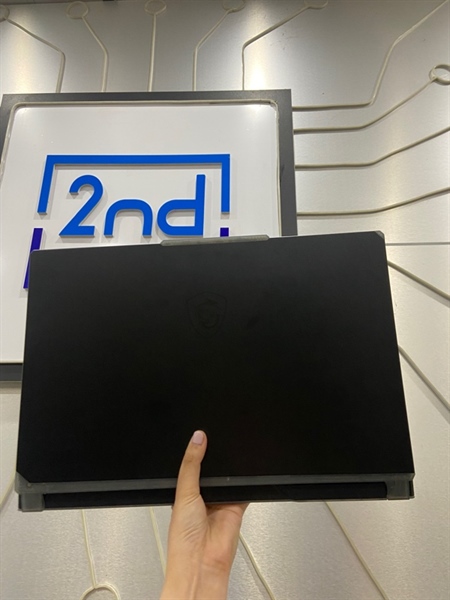 Laptop MSI Cyborg- 15 A13UC E15K1IMS - i5-13420H - Ram 16/512GB SSD RTX 3050 - Pin 81% - Màu đen - Ngoại hình: 98% - Màn 1 vết xước - Kèm sạc - Còn bảo hành