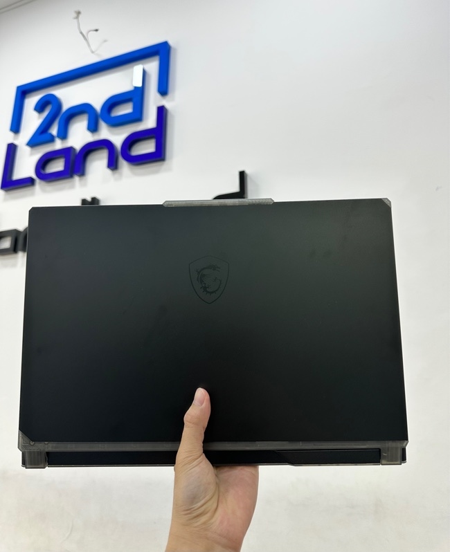 Laptop MSI Cyborg 15 AI A1VEK-245VN - CPU Core Ultra 5 135H/RTX 4050 - Ram 16/512GB( 100%) - Pin 99% - Màu xanh - Ngoại hình 99% - Còn bảo hành ở FPT đến ngày 17/05/2027 - Fullbox