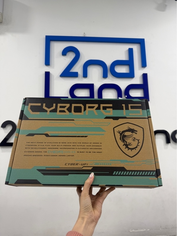 Laptop MSI Cyborg 15 AI A1VEK - Intel ultra 5 135H - Ram 16GB, SSD 512GB - Card GeF RTX 4050 AI Boost - Màn FullHD 144Hz - Màu đen - Pin 98% - Ngoại hình 98% - Màn viền vàng nhẹ , hằn phím - Kèm Box , sạc