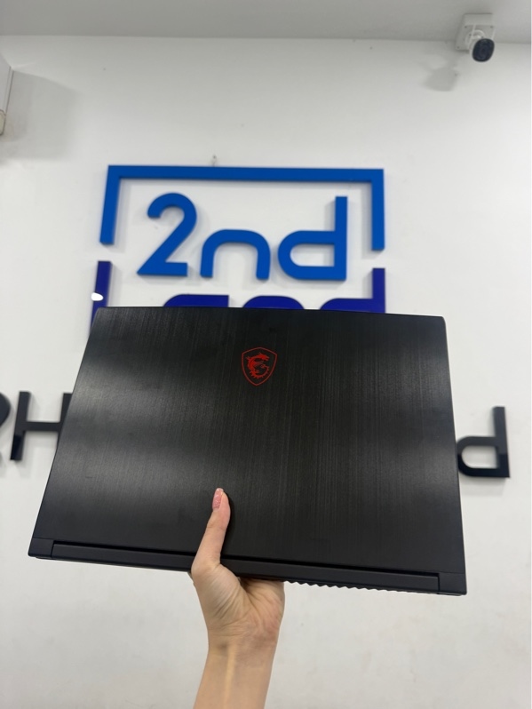Laptop MSI GF 63 Thin 10SC- i7-10750H - 8/SSD 512gb - Card GeForce GTX 1650 - Màu đen - Pin 95% - Ngoại hình 97% - Màn chết nhiều chấm pixel , ám hồng , hở sáng , trầy xước nhẹ , vỏ móp - Kèm sạc
