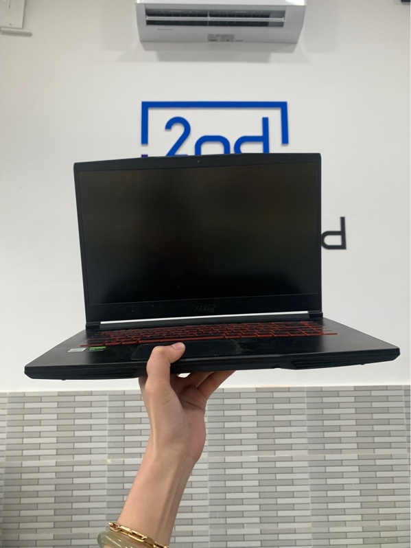 Laptop MSI GF63 thin 10SC - i5-10200H - GTX 1650 4GB - Ram 16GB/SSD 512GB + 250GB - Màu đen - Pin 92% - Ngoại hình: 96% - Màn phản quan + ám hồng, hư camera - Kèm sạc
