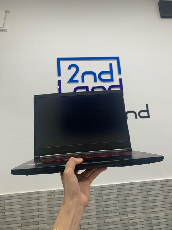 Laptop MSI GF63 Thin 10SC - i5 10500H - GTX 1650 Max Q - Ram 8GB/SSD 512GB - Màu đen - Pin 88% - Ngoại hình: 97% - Màn ám hồng - Kèm sạc