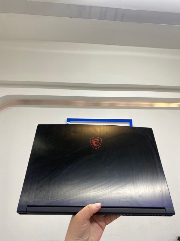 Laptop MSI GF63 Thin 10SC - i7-10750H - 8/512SSD - Nividia GTX1650 - Màu đen - Pin thay 100% - Ngoại hình 97% - Màn ám xanh, in phím - Kèm sạc, box