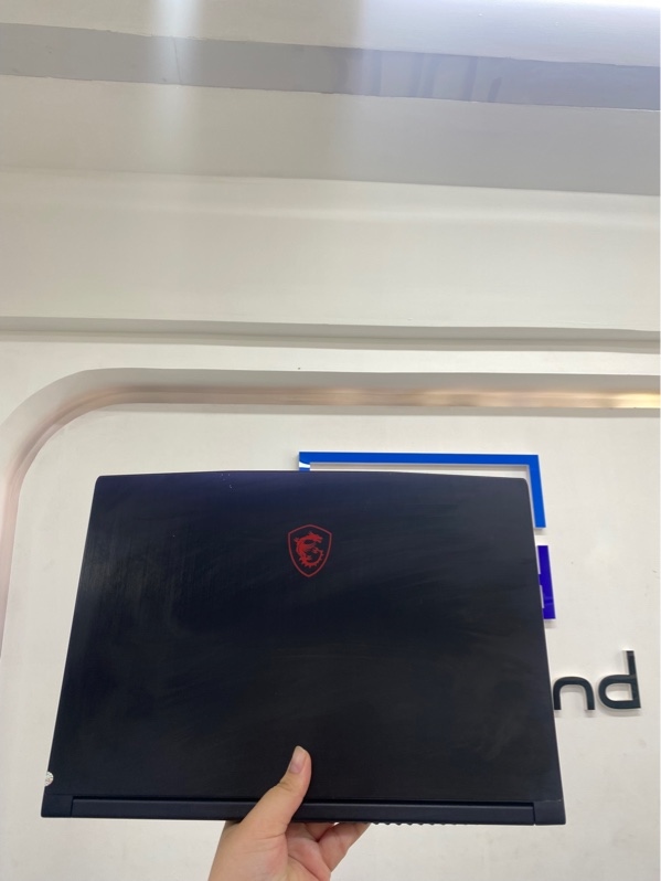Laptop MSI GF63 Thin 10SCXR - I5 10300h - GTX 1650 - 16/256ssd - Màu đen - Pin thay 100% - Ngoại hình 98% - Kèm sạc